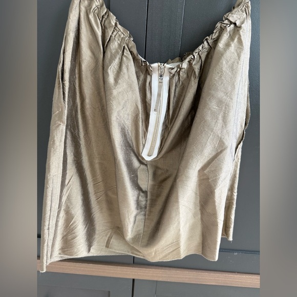 D&G Dolce & Gabbana 100% Silk Gold Skirt • 40 - Picture 1 of 9